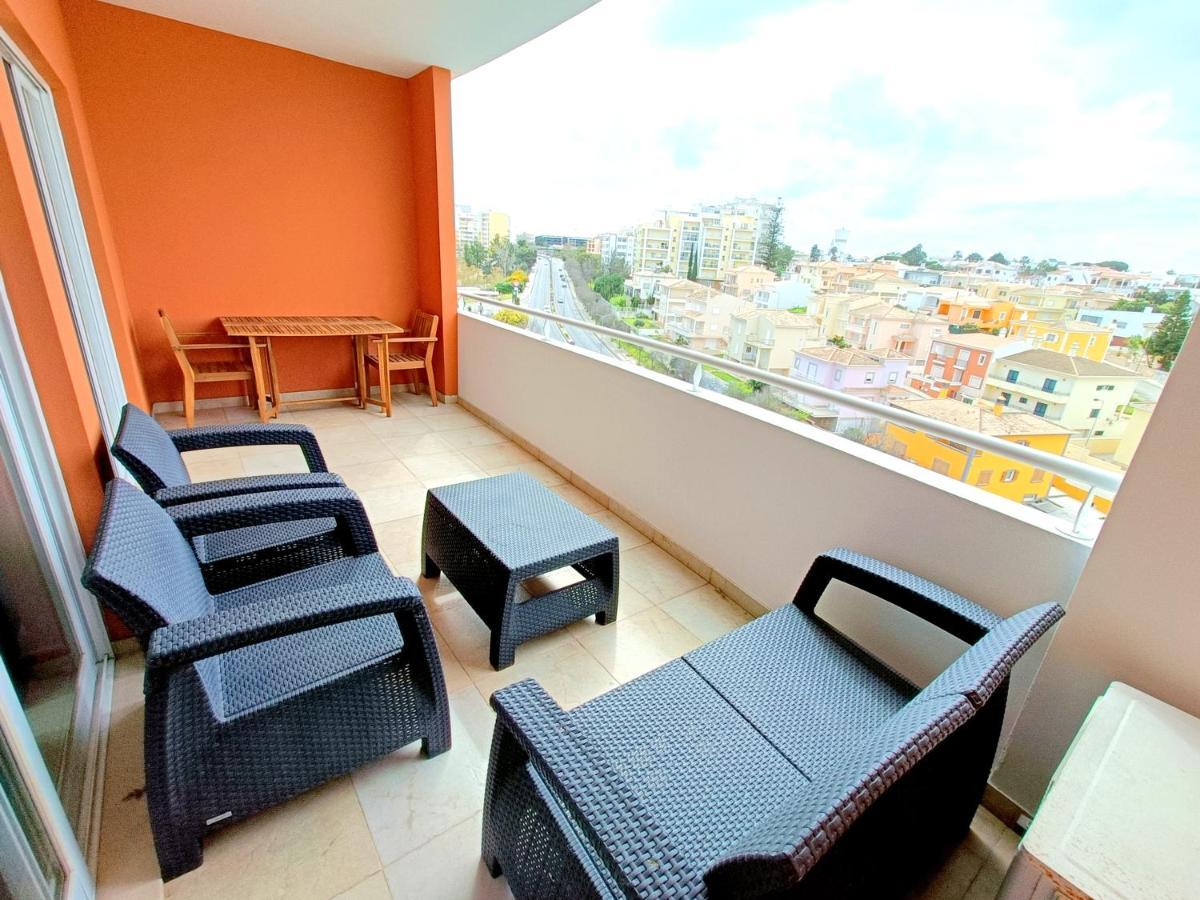Flamingo View - Pool + Wifi + Ac Lägenhet Portimão Exteriör bild